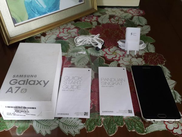 Galaxy A7 2016 Gold Dual-SIM 4G Ram 3GB Batt 3300mAh Fullset Mulus95% [SOLD-Out] - Image 2