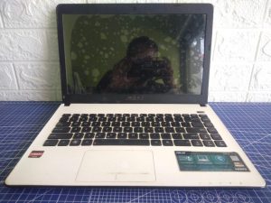 Asus X401U X401UA AMD C-60 Radeon HD 6290 2GB 14in HD 500GB 1,67Kg [SOLD-Out]